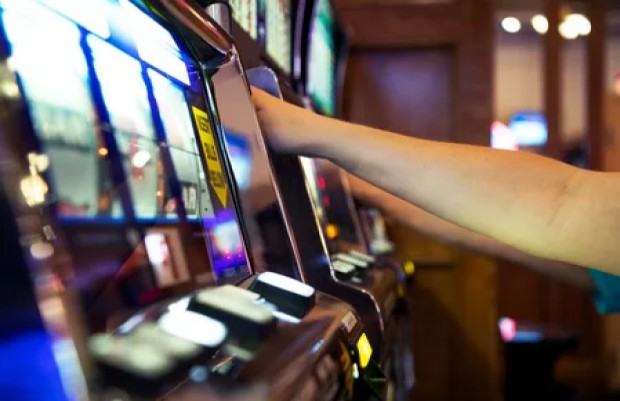 bermain di kasino slot